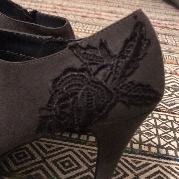 SOLD - Picture 6 of 9